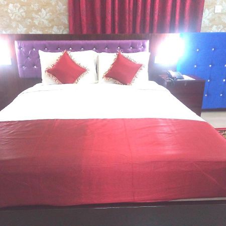 Hotel Lake View Plaza Dhaka Exterior photo