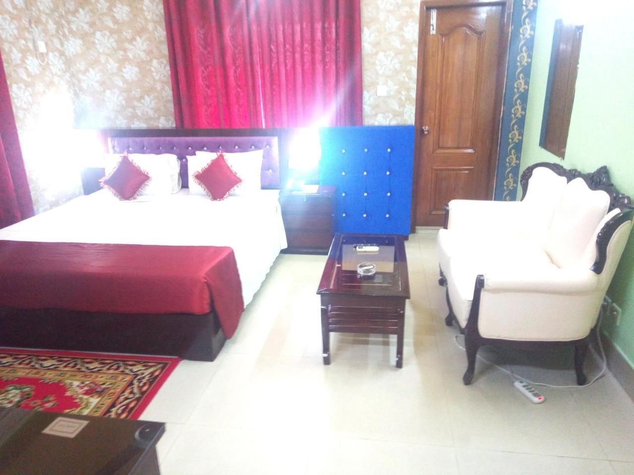 Hotel Lake View Plaza Dhaka Exterior photo