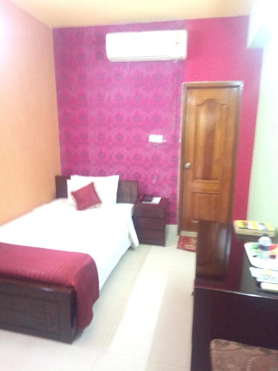 Hotel Lake View Plaza Dhaka Exterior photo